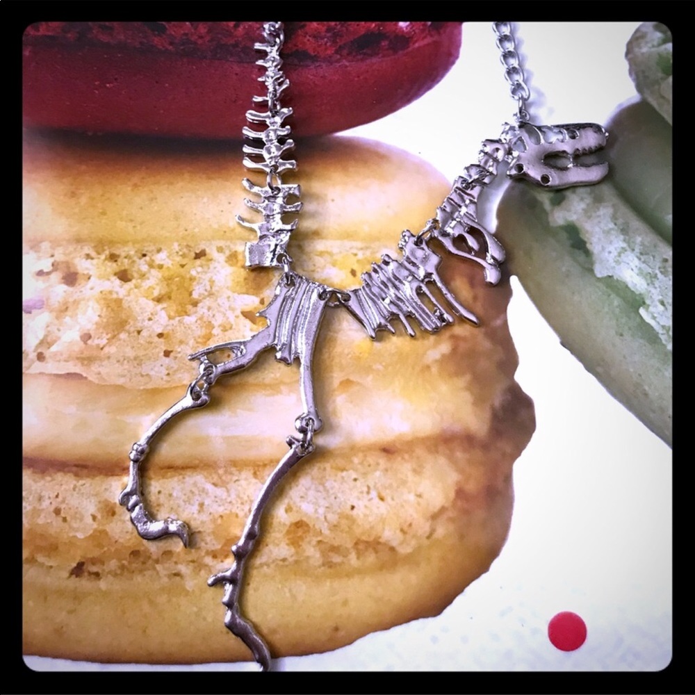 Dinosaur Fossil Necklace New!